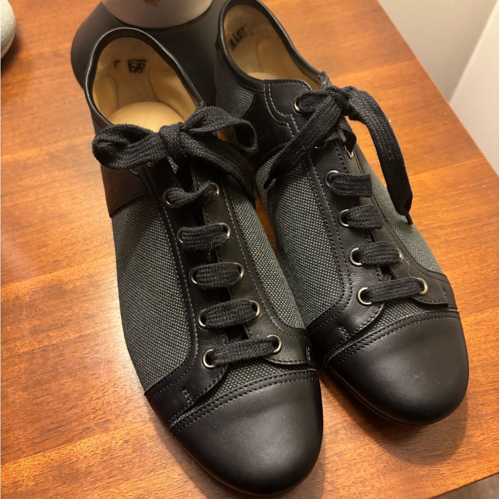 Hermès Black and Navy Oxfords with Cream Leather Interior